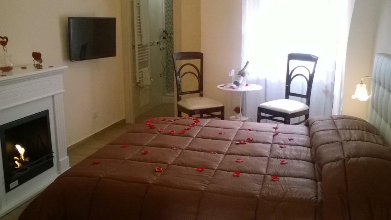 Affittacamere Silvagni Καζέρτα Εξωτερικό φωτογραφία
